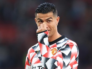 Ronaldo Vs Carragher: Kritikan Berujung Dicuekin
