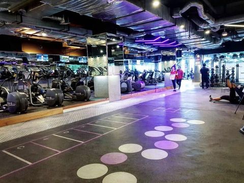 tempat fitness di surabaya