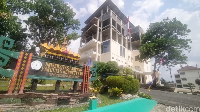 Gedung Fakultas Kedokteran Unila (Tommy/detikSumut)