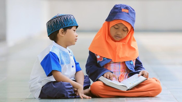 Hari Anak Jakarta membaca (Hanjaba) adalah salah satu hari nasional di bulan Agustus. Hanjaba diperingati tanggal 24 Agustus setiap tahunnya.