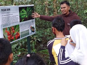 Wilmar Hadirkan Sekolah Alam di Kawasan Konservasi Hutan Kalteng