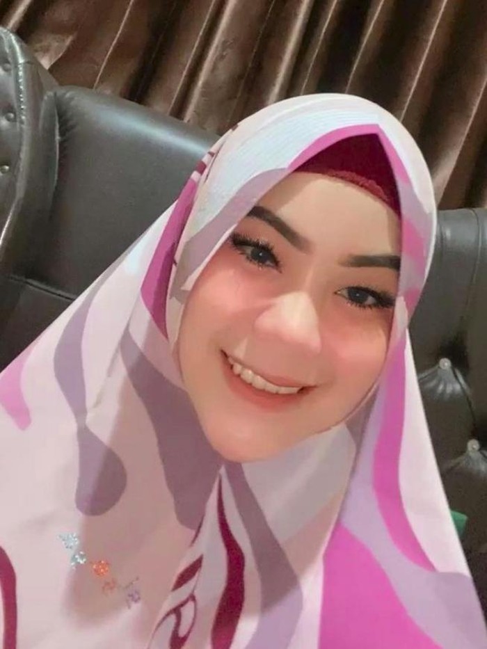 Istri gus samsudin Yuni, istri gus samsudin
