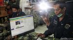 Begini Ekspresi Siswa SMA di Jakut Saat Foto e-KTP