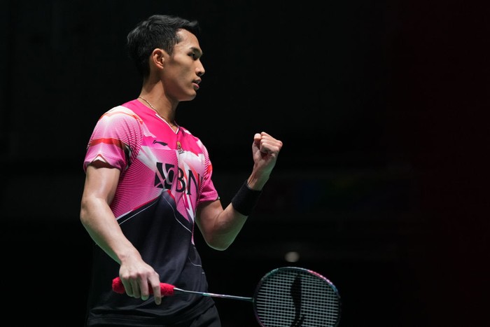 TOKYO, JAPAN - AUGUST 22: Jonatan Christie of Indonesia reacts in the Mens Singles First Round match against Toma Junior Popov of France on day one of the BWF World Championships at Tokyo Metropolitan Gymnasium on August 22, 2022 in Tokyo, Japan. (Photo by Toru Hanai/Getty Images)
