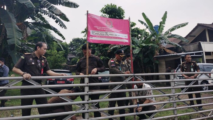 Kejati Banten sita sebidang tanah