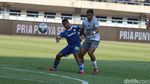 Dapat Dua Penalti, Persib Kalah 2-3 dari 10 Pemain Bali United