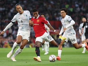 MU Kandaskan Perlawanan Liverpool 2-1