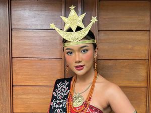 6 Pesona Marion Jola Kenakan Baju Adat Rote yang Banjir Pujian Netizen