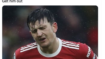 Tanpa adanya Maguire, para bek MU tampaknya mampu tampil maksimal. Foto: Twitter