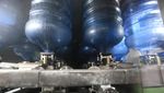 Mengintip Proses Isi Ulang Air Kemasan di Pabrik