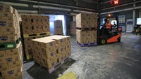 Kepala Site-Plan Danone-AQUA Ciherang, Joko Prasojo menambahkan bahwa AQUA selalu berusaha untuk terus berinovasi dalam menjawab kebutuhan masyarakat Indonesia atau hidrasi yang sehat. Untuk memastikan kualitas produk terjaga hingga distribusi, Joko mengungkapkan, pihaknya bekerjasama dengan mitra distribusi resmi, AQUA Home Service (AHS).