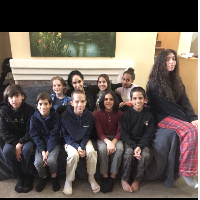 Penampilan delapan anak kembar Nadya Suleman ini termasuk langka karena wanita yang dijuluki Octomom itu jarang mengunggahnya ke media sosial secara bersama-sama. Dia terakhir menampilkan kedelapan anak kembarnya pada Mei 2022 saat momen Hari Ibu internasional. Foto: Dok. Getty Images, Instagram Nadya Suleman