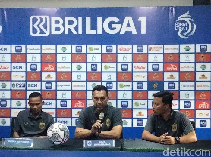 Pelatih PSIS Semarang Sergio Alexandre