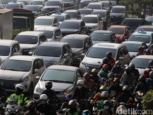 Pajak Progresif Tak Bisa Kurangi Jumlah Kendaraan, Orang Lebih Pintar Ngakalin