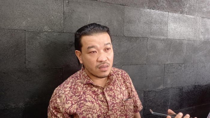 Ramos Hutabarat