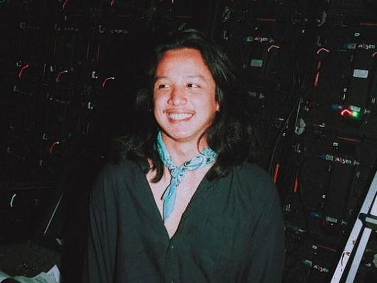 Ini Ray Prasetya, Pria yang Cium BCL di Konser