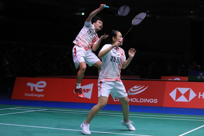 Rinov Rivaldy, Pitha Haningtyas Mentari
