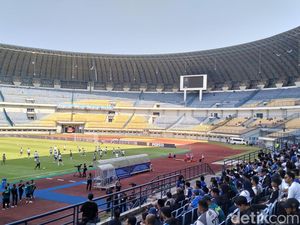 Lawan Bali United, Persib Belum Didampingi Luis Milla