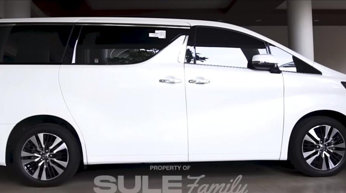 Mobil baru Rizwan anak Sule.