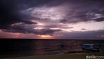 Eksotisme Lembayung Pagi Pantai Sindhu Sanur
