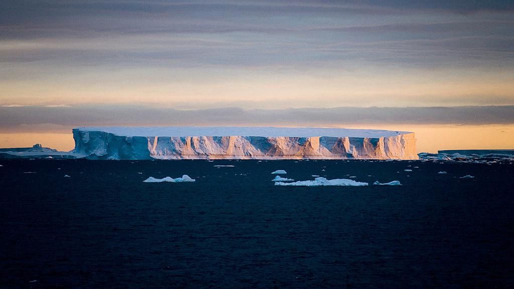 Ilmuwan Mau Bekukan Kutub Bumi Supaya Tidak Meleleh
