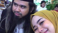 Yuni merupakan jebolan ajang pencarian bakat Liga Dangdut Indosiar 2018 dan bertahan sampai 15 besar. Foto: dok. Instagram Yuni Gus Samsudin