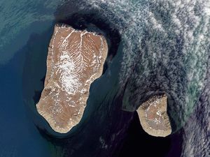 Mengenal 2 Pulau Diomede, Hanya Berjarak 3,8 Km tapi Beda Waktu 21 Jam