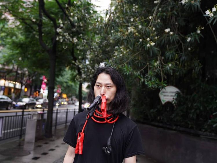 5 Potret Nut Brother, Seniman Pembangkang Asal China