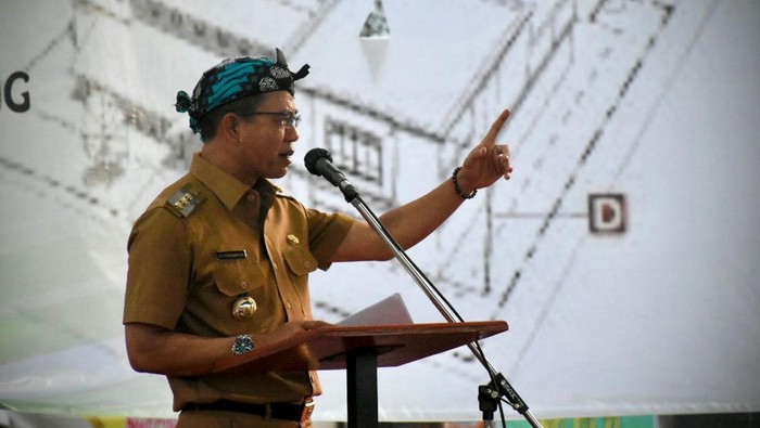 Bupati Bandung Dadang Supriatna