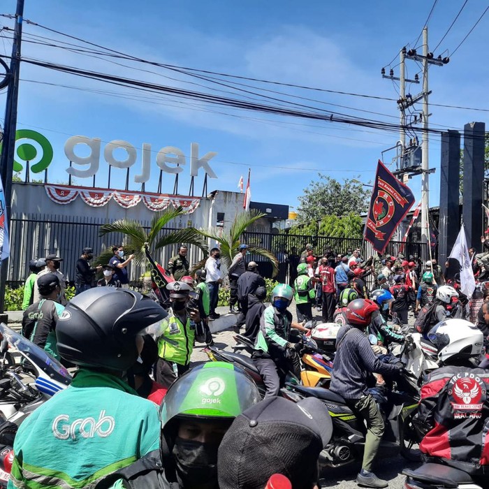 demo ojol surabaya