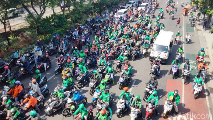 Demo ojol Surabaya