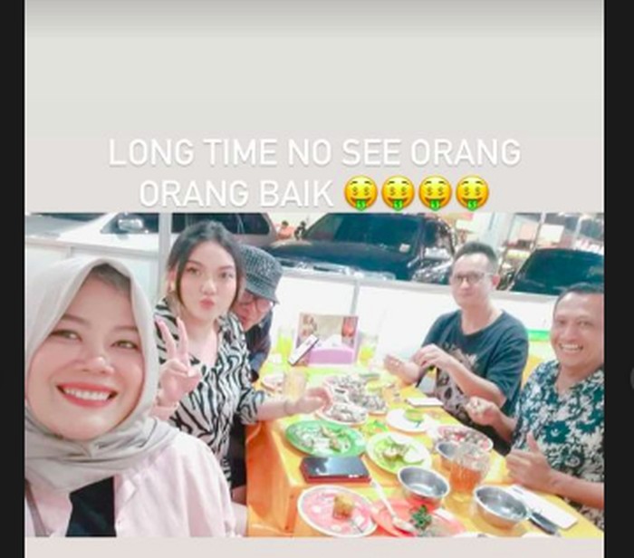 Dhea Qiqi Dhea Qiqi