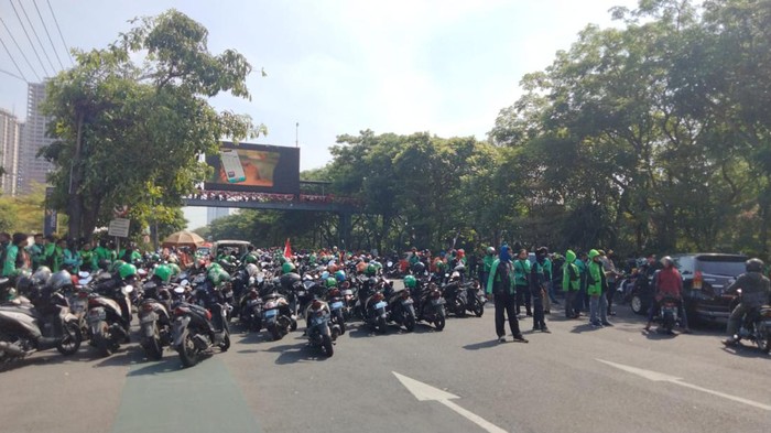 driver ojol surabaya demo