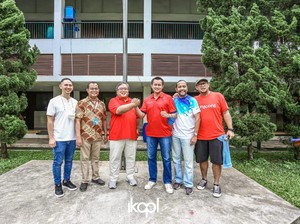 SMA Ini Punya Ekskul Bulutangkis, Pelatihnya.. Candra Wijaya!