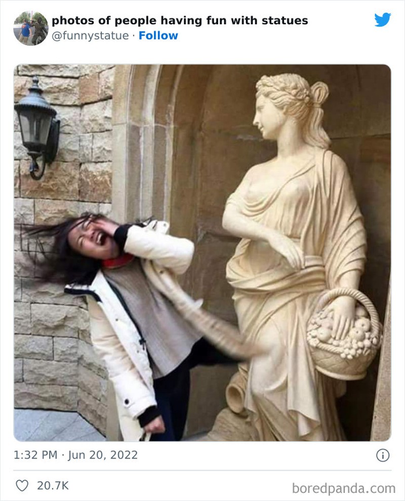 Foto orang dan patung