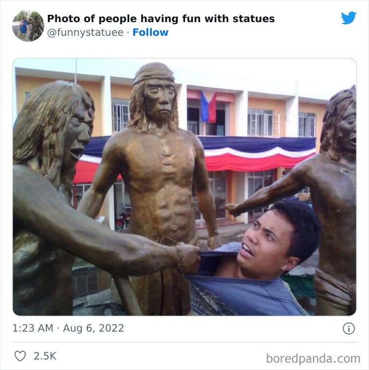 Foto orang dan patung