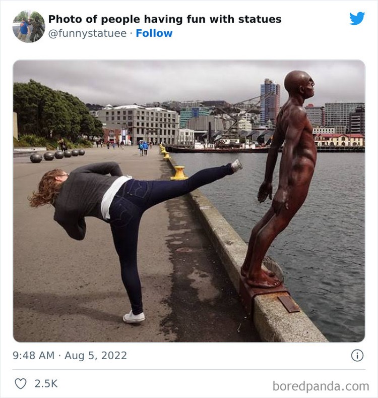Foto orang dan patung