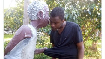 Dinasehatin. Foto: Funnystatuee via Boredpanda