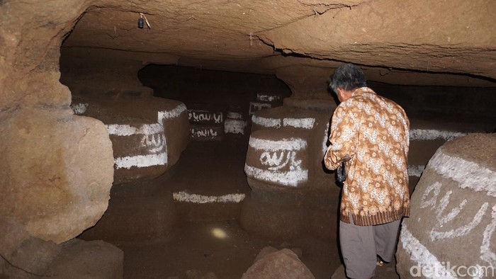 Gua bawah tanah di Mojokerto