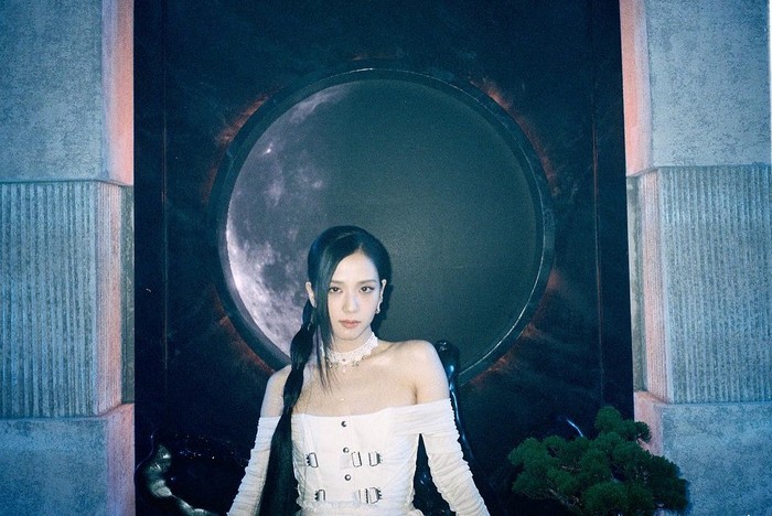 Jisoo BLACKPINK di Era Pink Venom, Cantik Next Level!