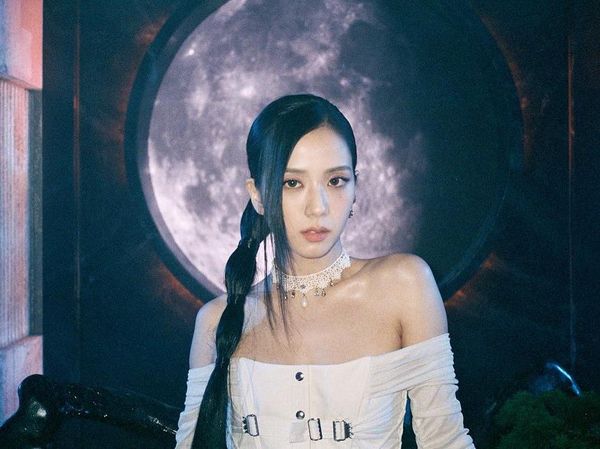 Jisoo BLACKPINK di Era Pink Venom, Cantik Next Level!