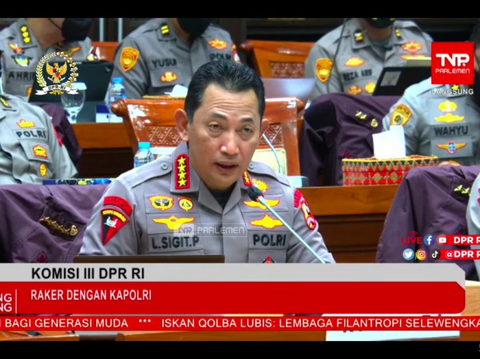 Kapolri Jenderal Listyo Sigit Prabowo saat rapat dengar pendapat dengan Komisi III DPR terkait kasus Ferdy Sambo