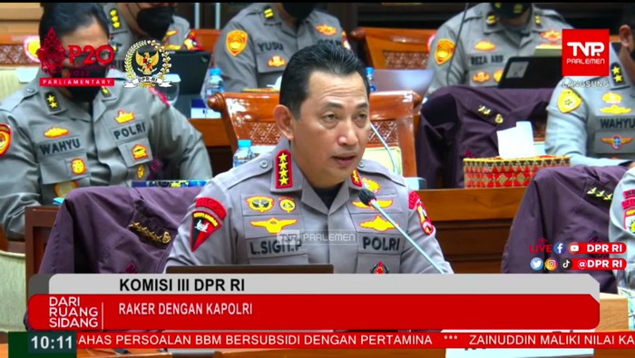 Kapolri Jenderal Listyo Sigit Prabowo saat rapat dengar pendapat dengan Komisi III DPR terkait kasus Ferdy Sambo