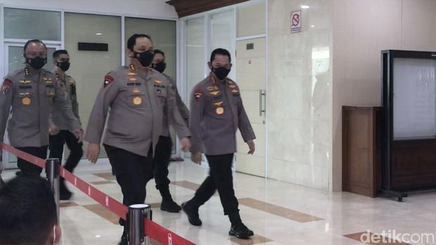 Kapolri Jenderal Listyo Sigit tiba di DPR (Firda Cynthia Anggrainy/detikcom).