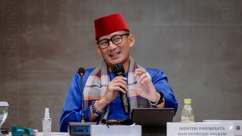 Menparekraf Sandiaga Uno Menparekraf Sandiaga Uno