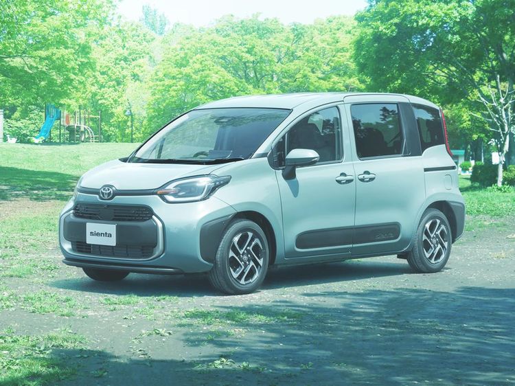 Lihat dari Dekat Tampang Baru Toyota Sienta, Berubah Total