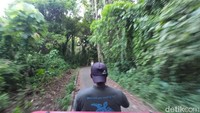 Seperti ojol, ojek di Bunaken juga harus pesan lewat nomor telepon atau whatsapp. (bonauli/detikcom)