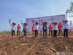 Kemenkop UKM Ajak Petani Tanam Serai Wangi dan Jahe Merah