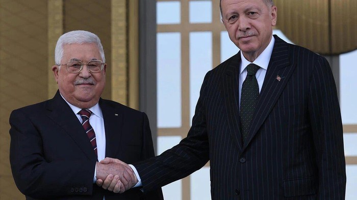Turkish President Recep Tayyip Erdogan received Palestinian leader Mahmud Abbas days after agreeing to restore diplomatic relations with Israel Adem ALTAN AFP