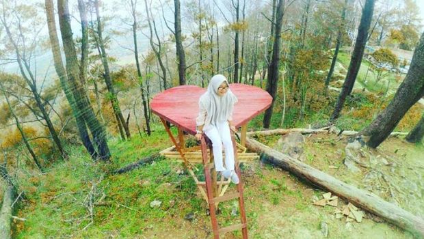 Puncak Makkaroewa